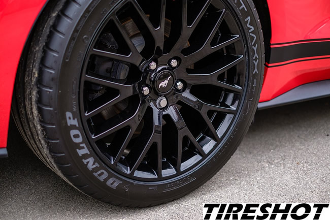 Tire Dunlop Sport Maxx RT